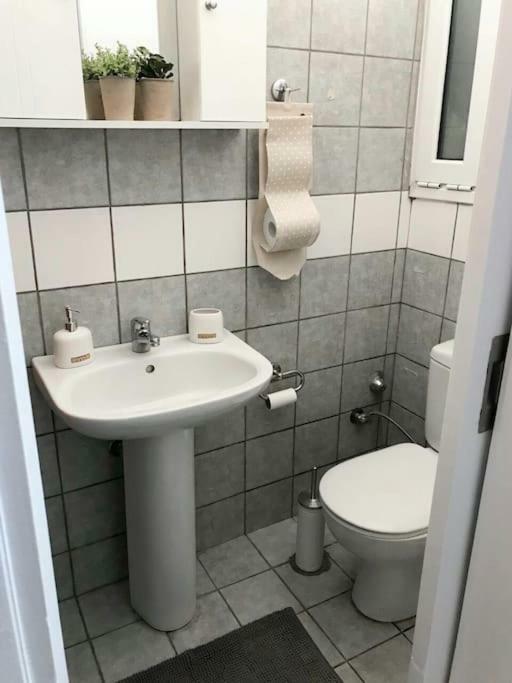 As Acropolis Studio Apartment Atenas Exterior foto